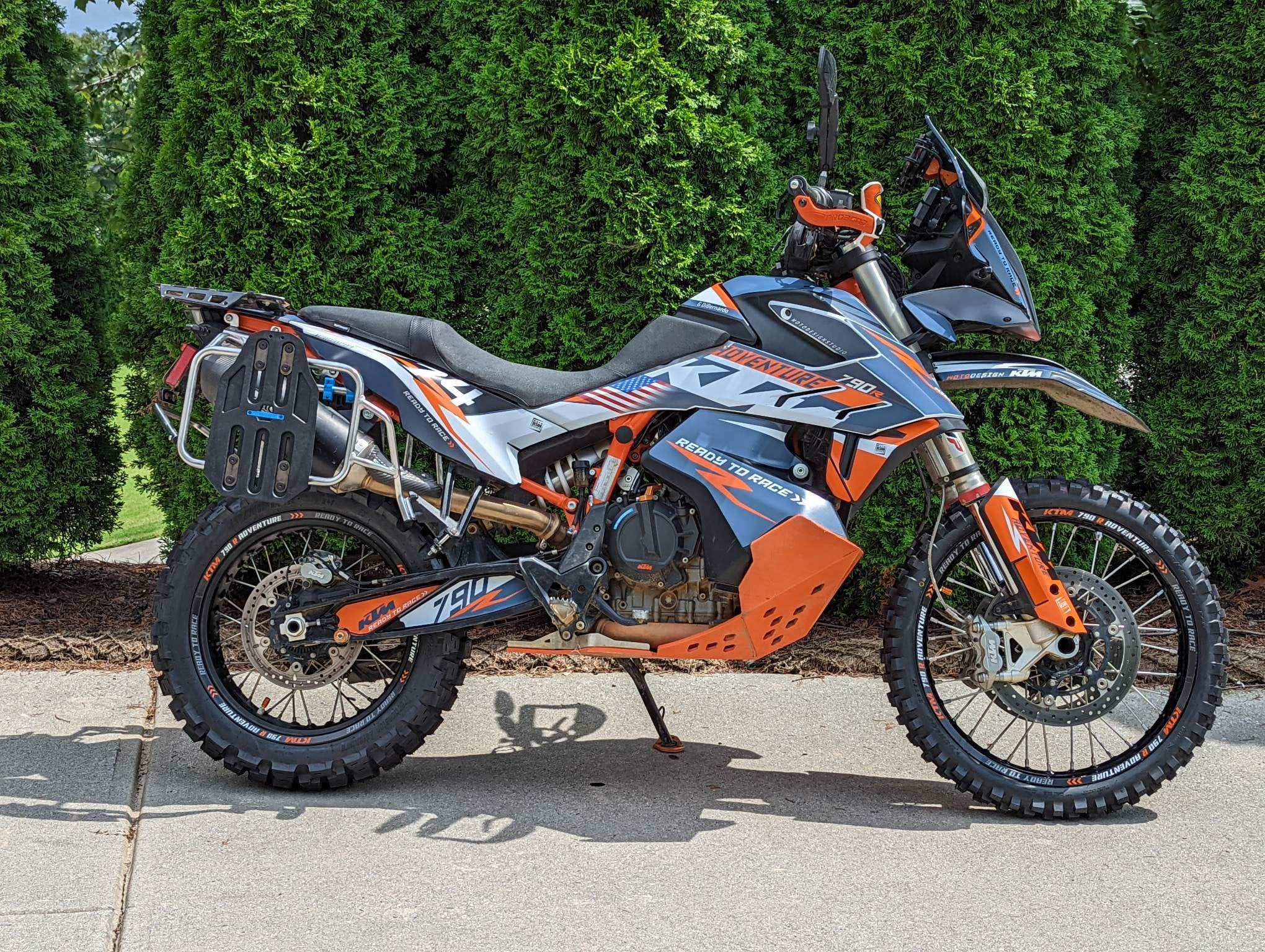 rally v3 pro 890/790 motorcycle graphic kit - Main Image